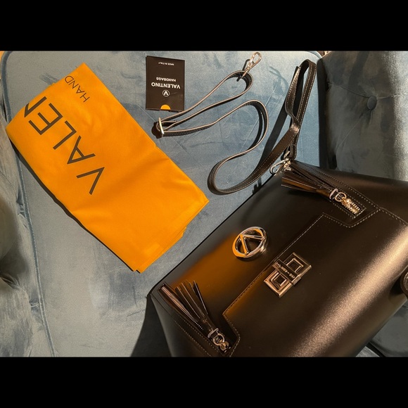 MARIO VALENTINO CARMILLA LEATHER TOTE NWT - Picture 6 of 9